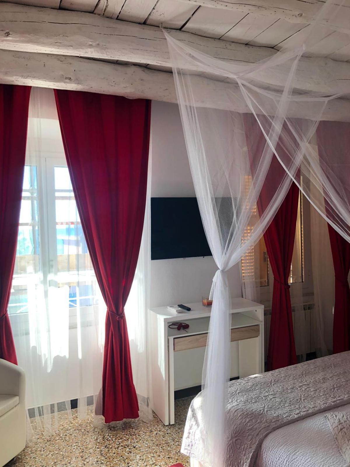 Varazze Suite Sauna E Hammam エクステリア 写真