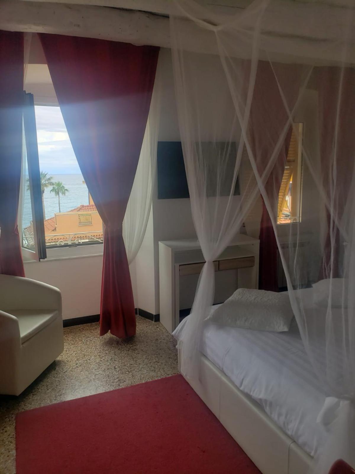 Varazze Suite Sauna E Hammam エクステリア 写真